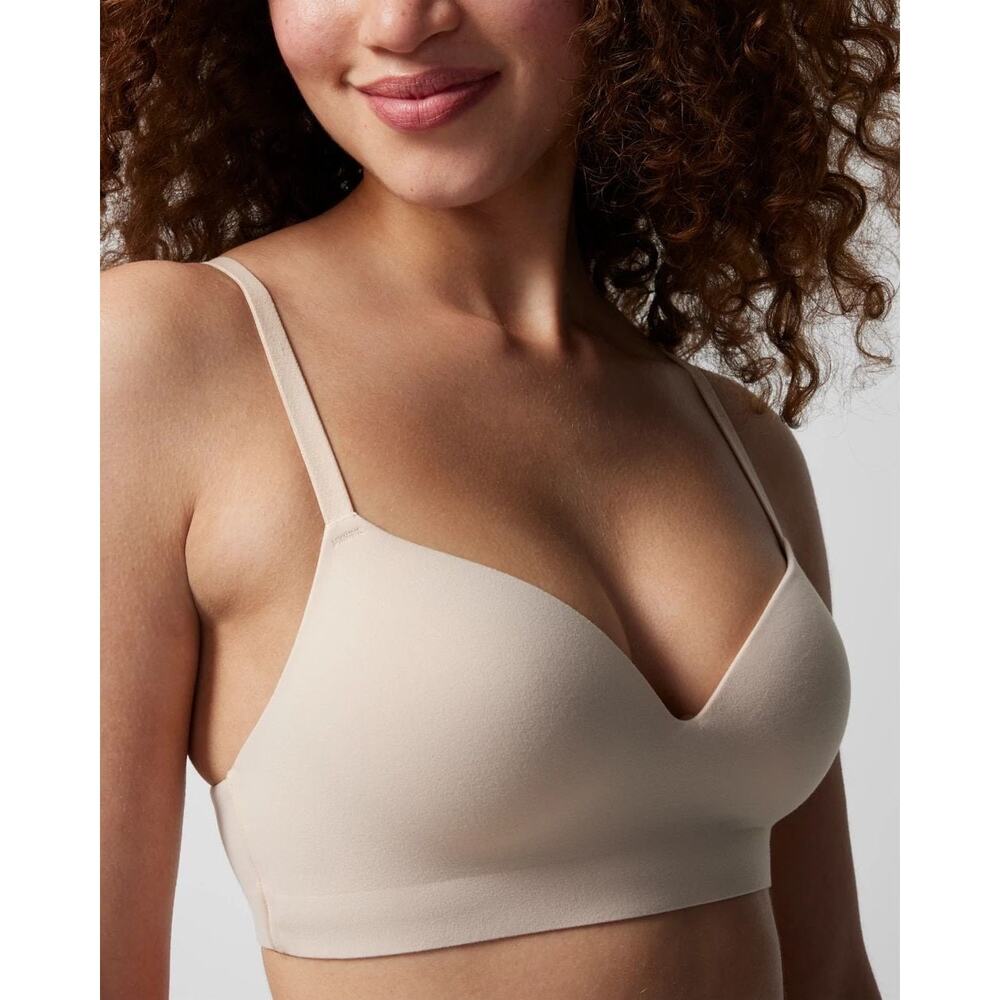 Soma Enbliss Wireless Bra Sz 38DD Pale Sand Nude Adjustable Padded Soft Support